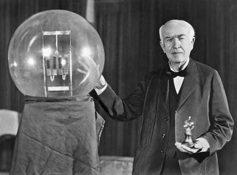 Hành trình của Thomas Edison với ánh sáng truyền cảm hứng mạnh mẽ