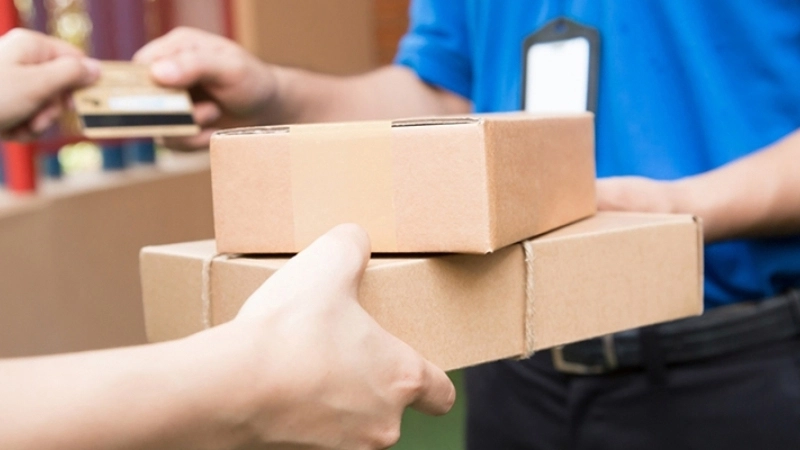 Không cho kiểm tra hàng khi nhận là dấu hiệu tiềm ẩn nguy cơ bị lừa