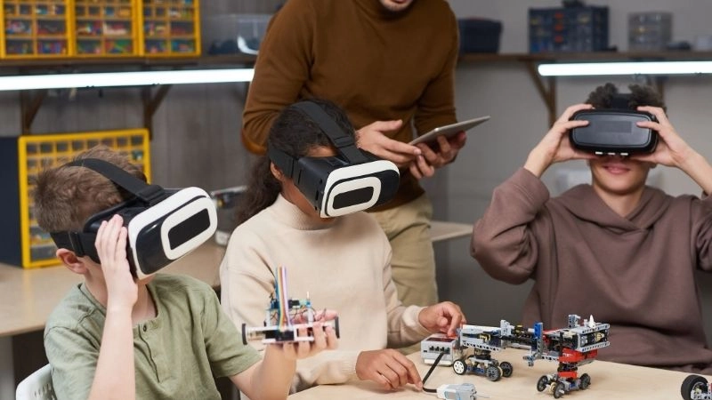 AR giáo dục và học tập tương tác