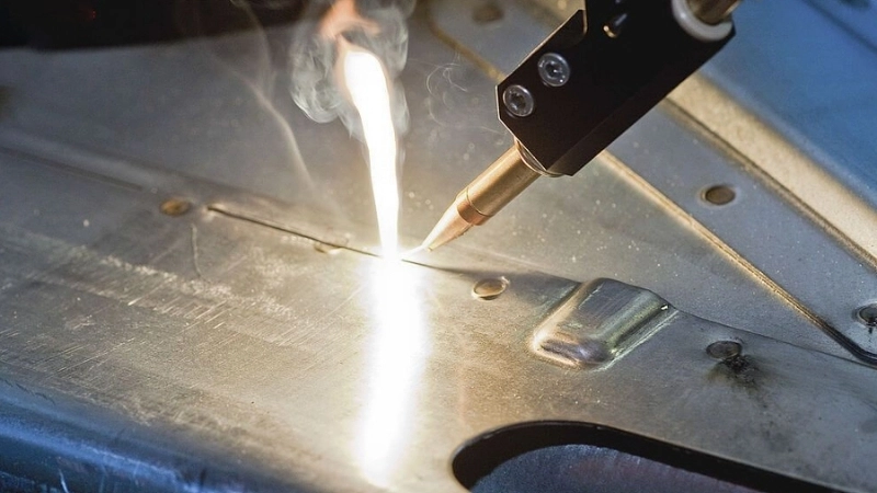 Ưu điểm nổi bật của công nghệ hàn laser so với hàn truyền thống