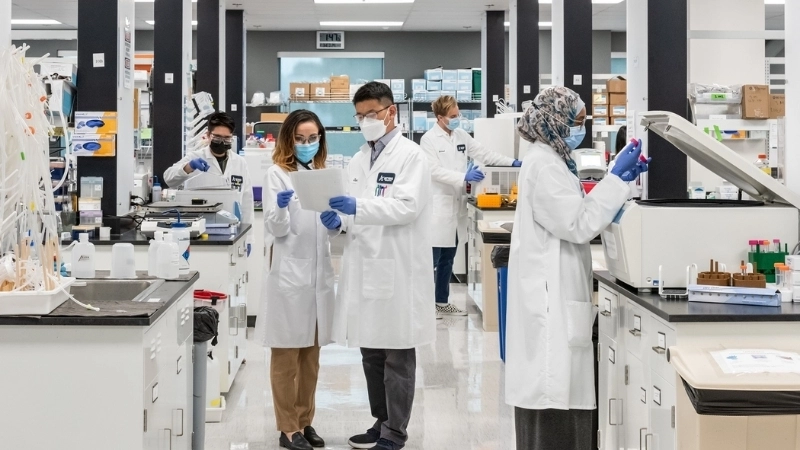 Tiềm năng phát triển và thách thức trong công nghệ vắc-xin