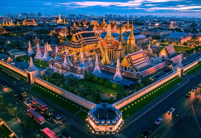 Cung điện Hoàng gia Bangkok là biểu tượng của Thái Lan