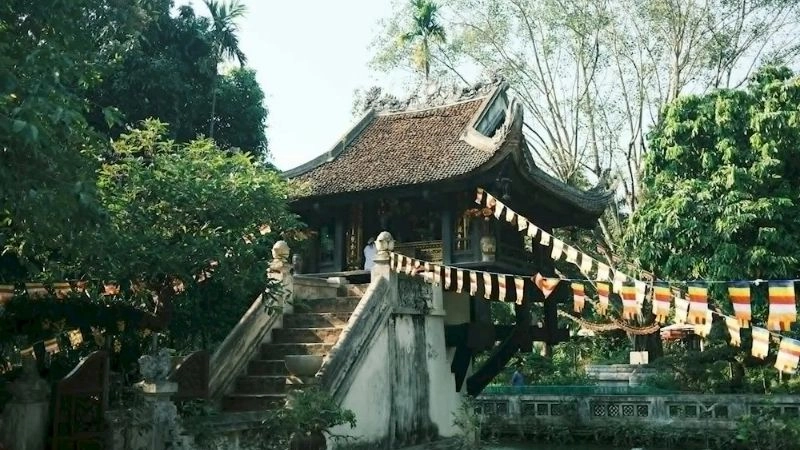 Chùa Một Cột lưu giữ hồn Việt giữa phố thị
