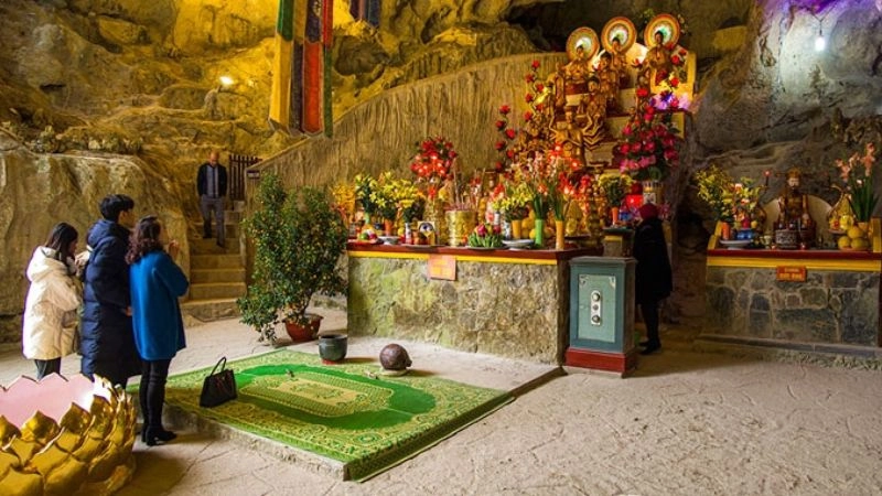 Chùa Tam Thanh đẹp như khung tranh cổ tích hiện đại