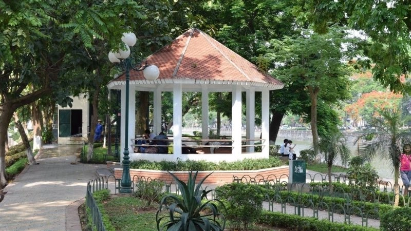 Dạo chơi Công viên Thủ Lệ nghe lòng thư thái