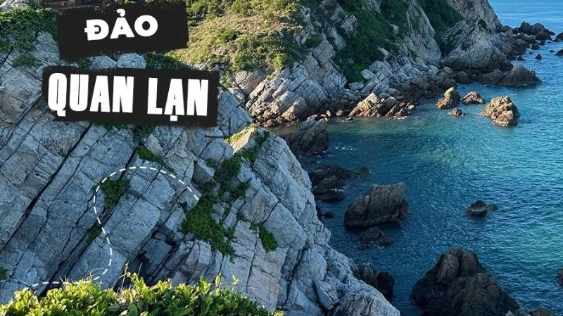 Quan Lạn thuộc huyện Vân Đồn, tỉnh Quảng Ninh