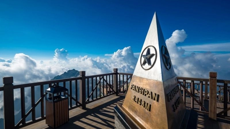  Fansipan Được mệnh danh là “Nóc nhà Đông Dương