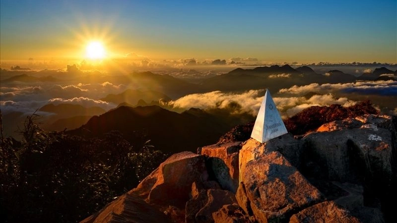 Mỗi mùa Fansipan đẹp theo một cách riêng