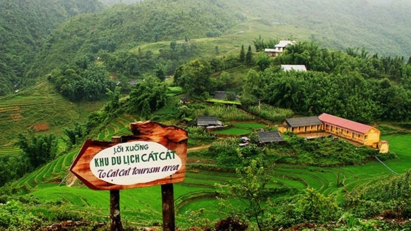 Những bước chân thong dong giữa bản Cát Cát