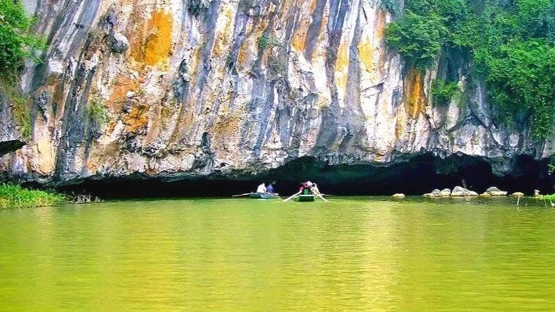 Lạc bước vào Tam Cốc Bích Động ngập tràn xanh mát