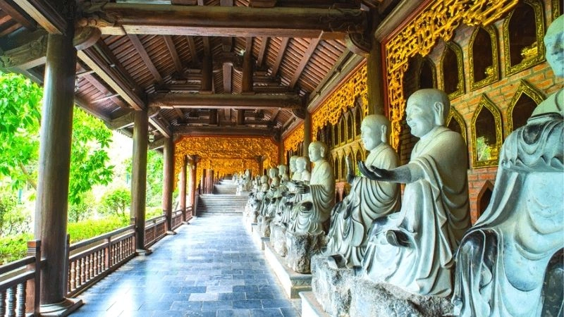 Hành hương về chùa Bái Đính đón gió xuân sang