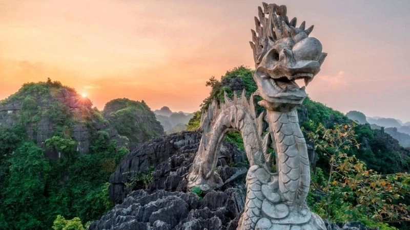 Vẻ đẹp Hang Múa cuốn hút mọi ánh nhìn