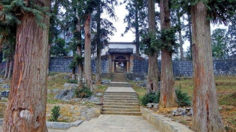 Họ Vương một thời vàng son giữa cao nguyên đá