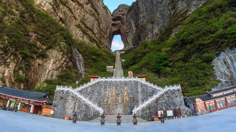 Cổng Trời Quản Bạ mở lối vào miền đá cổ