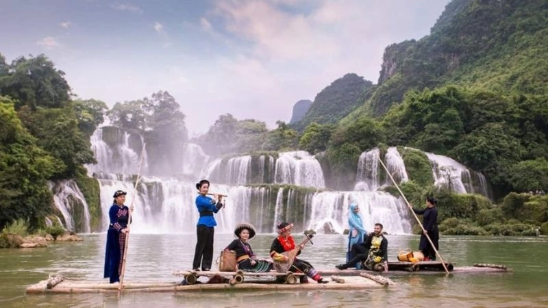 Bản Giốc kỳ vĩ như bản hòa ca của nước