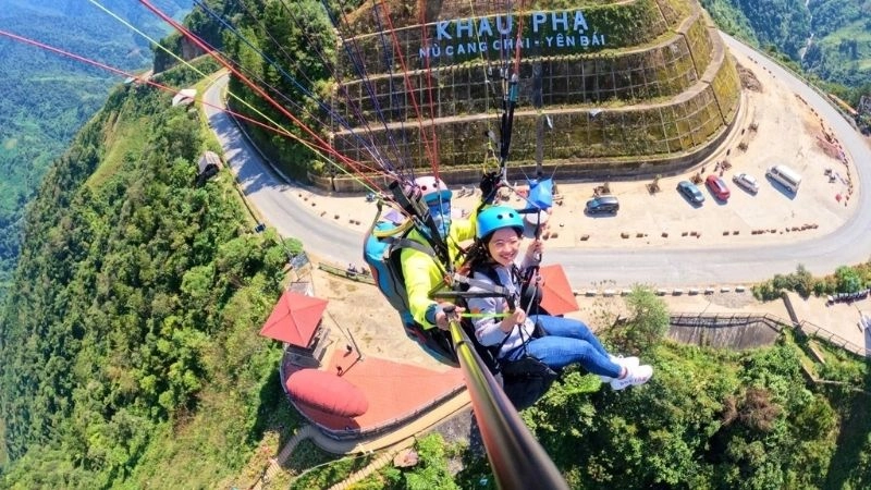 Đèo Khau Phạ đẹp như dải lụa giữa núi non