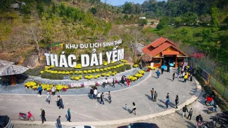 Nơi thác Dải Yếm ngân vang bản tình ca