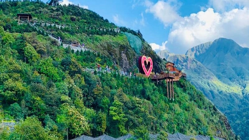 Cách di chuyển đến đèo Ô Quy Hồ thuận tiện nhất 