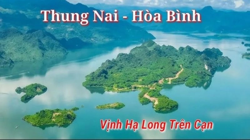 Thung Nai khiến bao du khách phải trầm trồ vì vẻ đẹp kỳ ảo và thơ mộng