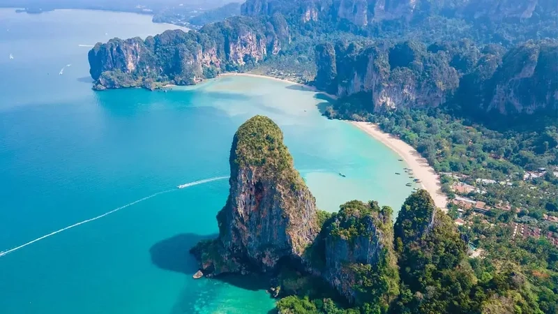 Biển xanh cát trắng trời nắng ở Krabi