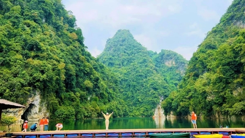 Tôn trọng và bảo vệ hệ sinh thái địa phương