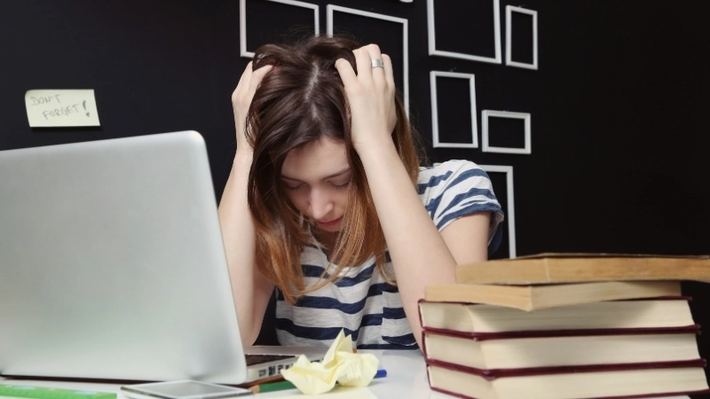 Áp lực không chỉ khiến bạn căng thẳng mà còn dễ làm hao mòn lòng tin