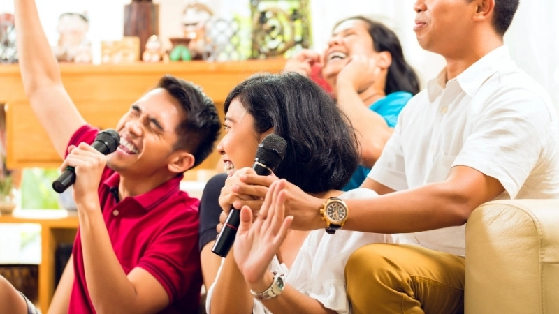Những lưu ý để buổi hát karaoke tại nhà diễn ra suôn sẻ
