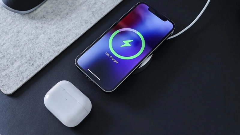 Sạc không dây nhanh và cải tiến về tốc độ nạp pin