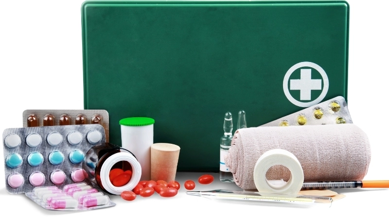 Mang theo vật dụng y tế giúp xử lý sự cố nhanh chóng