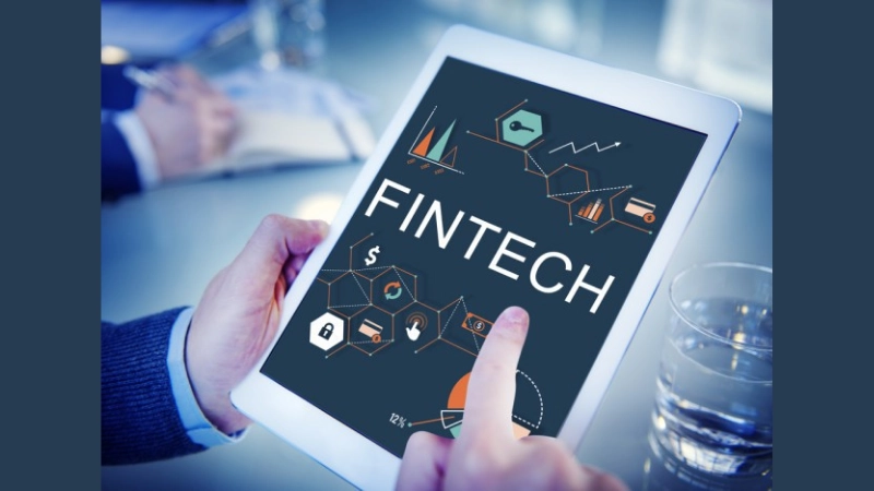 Ứng dụng FinTech ngân hàng mở lối kỷ nguyên dịch vụ thông minh