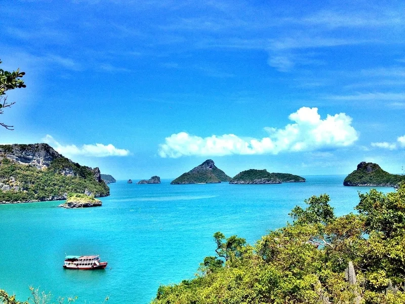 Vườn quốc gia Angthong là điểm đến lý tưởng cho hè