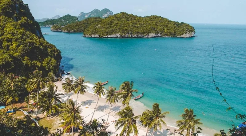 Chiêm ngưỡng thiên nhiên hoang sơ tại vườn quốc gia Angthong