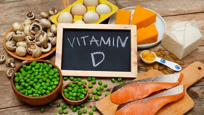 Trong tự nhiên, rất ít thực phẩm chứa lượng đáng kể vitamin D