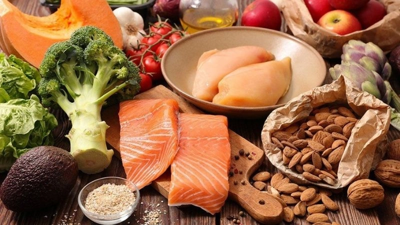 Để kiểm soát tốt cân nặng, chúng ta nên hạn chế tối đa việc tiêu thụ đồ ăn nhanh