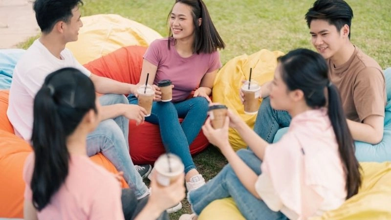 Kết nối với mọi người cũng là một cách giảm stress hiệu quả