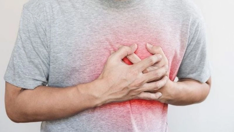 Cơn đau tim hình thành do cholesterol máu lắng đọng
