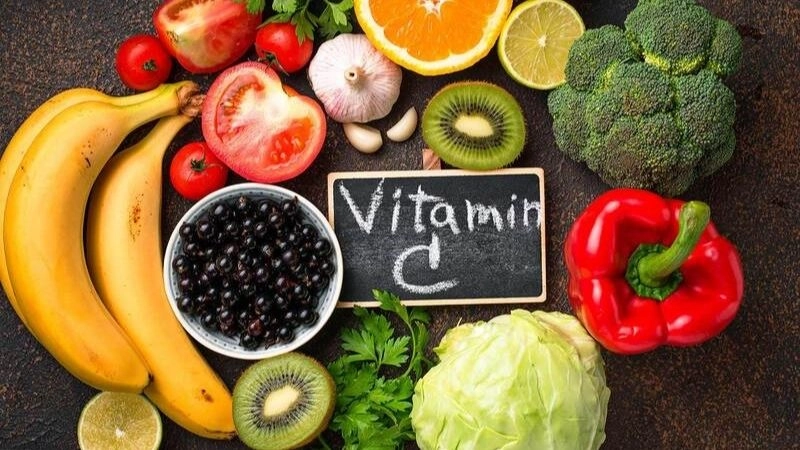 vitamin C còn giúp chống oxy hóa và tăng khả năng kháng viêm