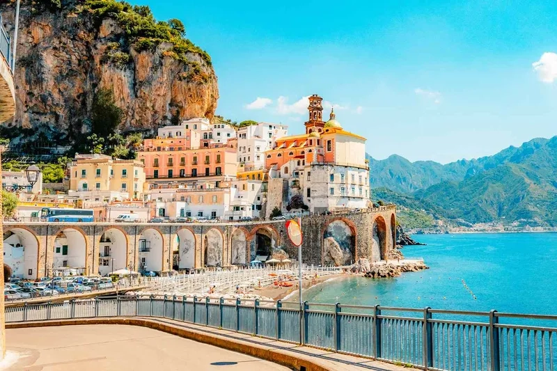 Con đường ven biển Amalfi Coast đầy mê hoặc