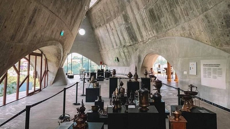 Không gian Bảo tàng Cà phê ấm cúng và hiện đại