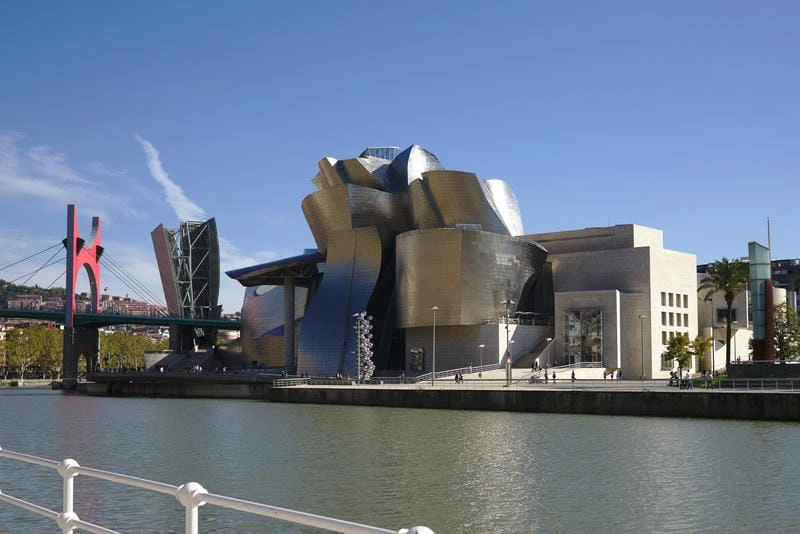 Vẻ đẹp cuốn hút từ Ảnh Bảo tàng Guggenheim Bilbao