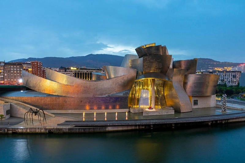 Kinh nghiệm tham quan bảo tàng Guggenheim Bilbao