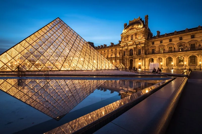 Bảo tàng Louvre lưu giữ lịch sử văn hóa thế giới tuyệt vời