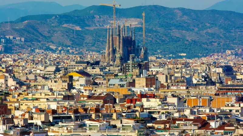 Những góc phố Barcelona làm say lòng du khách