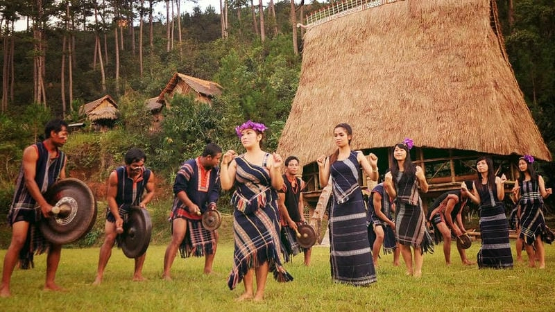 Văn hóa Tây Nguyên Đắk Lắk qua điệu múa cồng chiêng