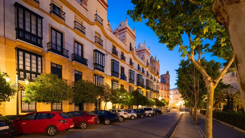 Khám phá Cádiz - Thành phố biển đẹp nhất Tây Ban Nha