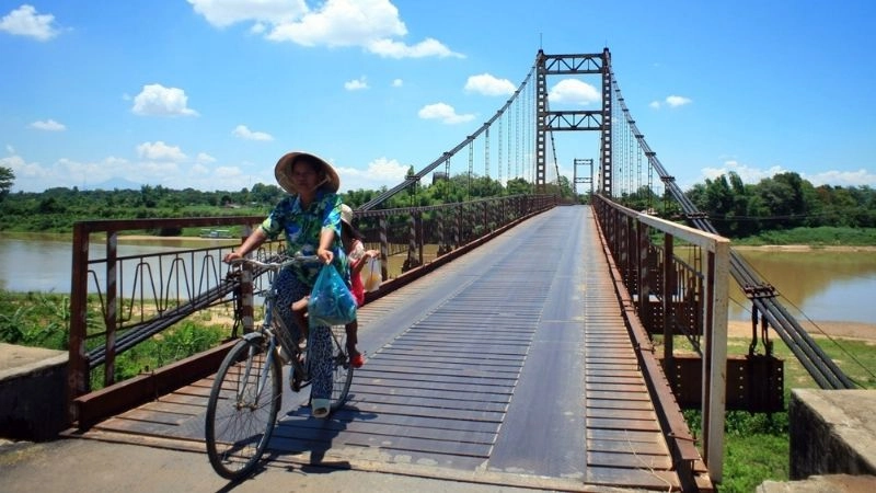Cầu treo Kon Tum biểu tượng của phố núi