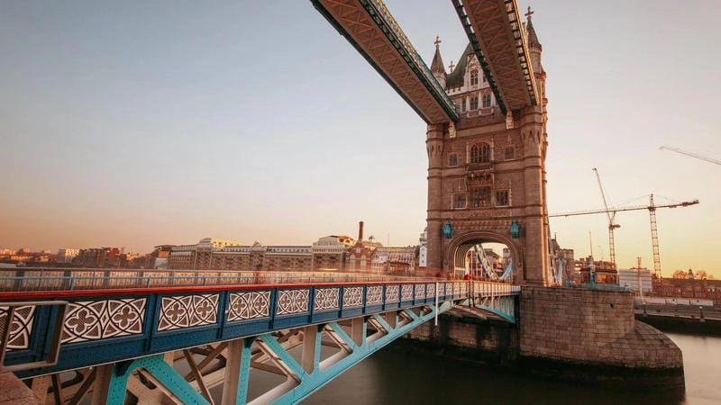 Hành trình Du lịch London không thể bỏ qua Cầu Tháp London Bridge