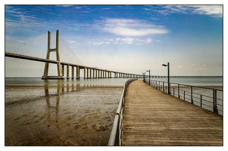 Chiêm ngưỡng vẻ đẹp của Cầu Vasco da Gama biểu tượng Lisbon