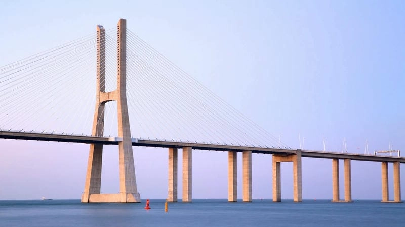 Khám phá vẻ đẹp của Lisbon Cầu Vasco da Gama nổi bật