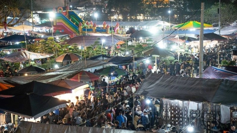 Cách di chuyển đến Chợ Viềng thuận tiện nhất